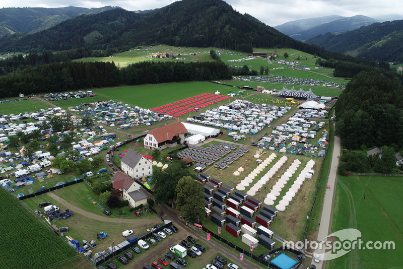 Sfeerimpressie Grand Prix van Oostenrijk en Fan Village