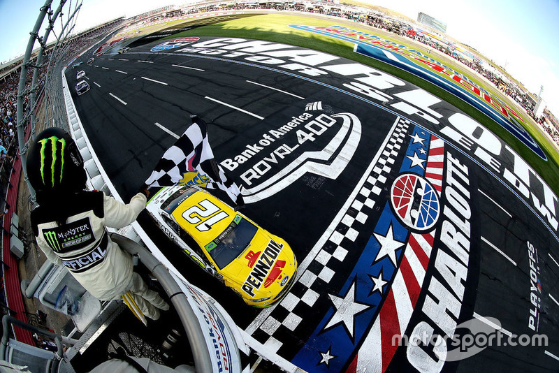 Ryan Blaney, Team Penske, takes the checkered flag