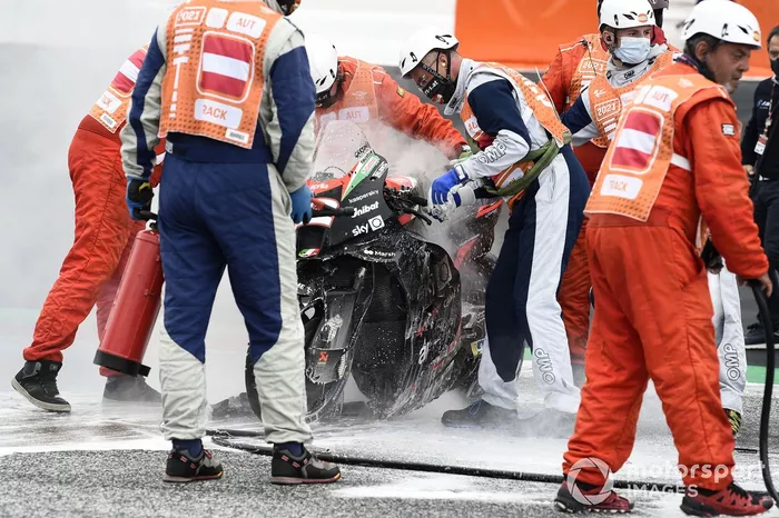 Crash at turn 2