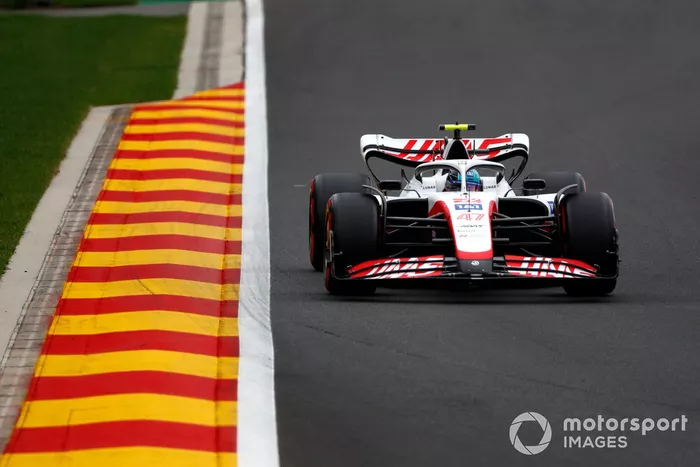 Mick Schumacher, Haas VF-22