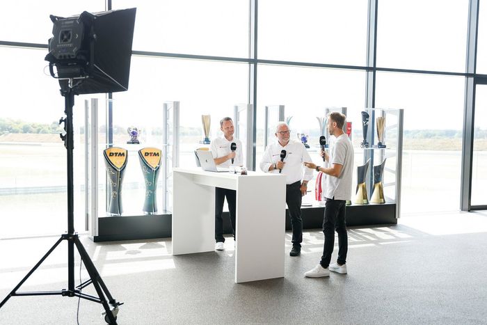 Rolf Michl, Chief Operating Officer Audi Sport racing, Stefan Moser, Head of Sports Com­mu­ni­ca­tions, René Rast