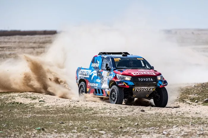 Kuba Przygoński, Timo Gottschalk, Toyota Hilux