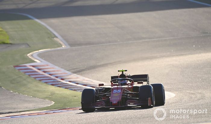 Carlos Sainz Jr., Ferrari SF21 