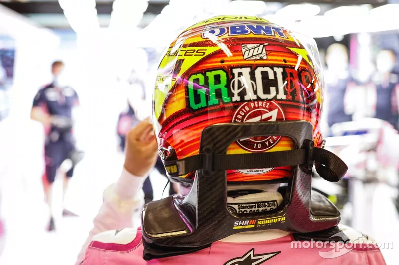 Sergio Pérez, Racing Point, utilizando un casco de edición especial