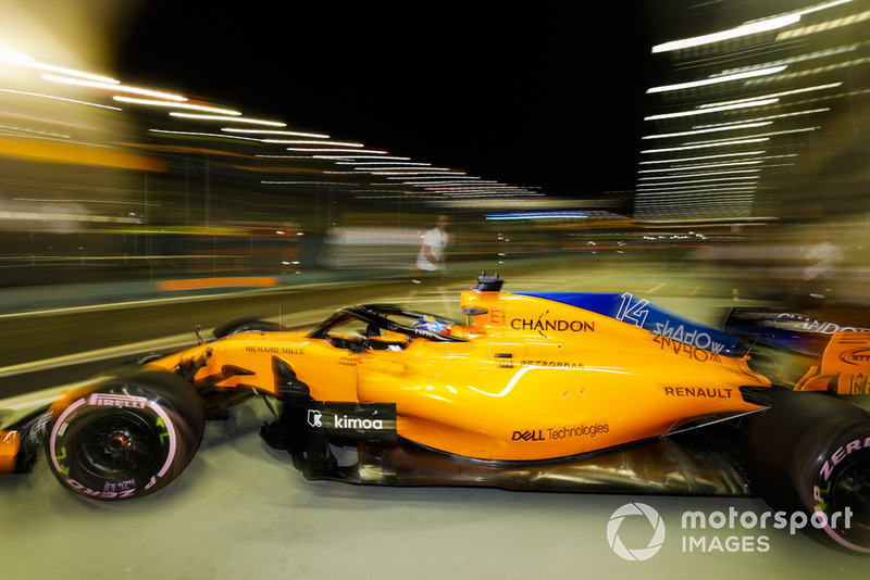 7. Fernando Alonso, McLaren MCL33, leaves the garage