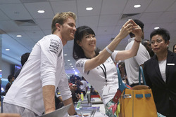 Nico Rosberg, Mercedes AMG F1 with fans