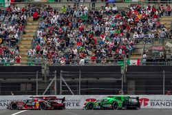 #8 Audi Sport Team Joest Audi R18 e-tron quattro: Lucas di Grassi, Loic Duval, Oliver Jarvis y #31 E