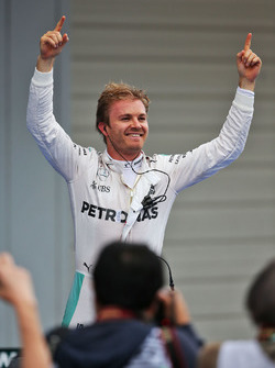 Winnaar Nico Rosberg, Mercedes AMG F1 viert in parc ferme