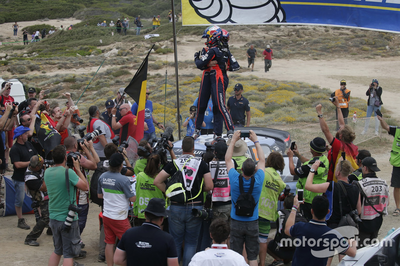 I vincitori Thierry Neuville, Nicolas Gilsoul, Hyundai i20 WRC, Hyundai Motorsport