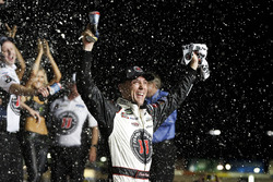 Kevin Harvick, Stewart-Haas Racing, Jimmy John's Ford Fusion celebrates