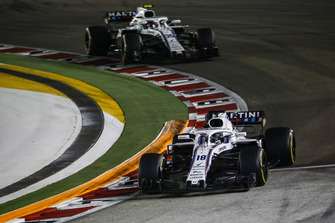 Lance Stroll, Williams FW41 e Sergey Sirotkin, Williams FW41