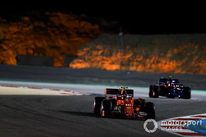 Charles Leclerc, Ferrari SF90, Alexander Albon, Toro Rosso STR14