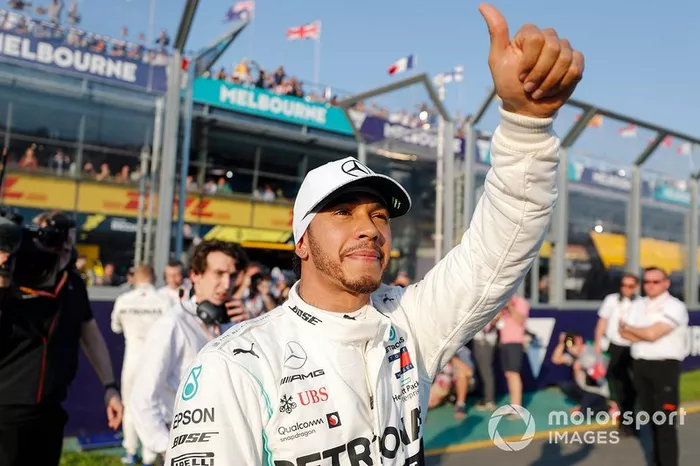 Pole Sitter celebrates Lewis Hamilton, Mercedes AMG F1 in Parc Ferme

