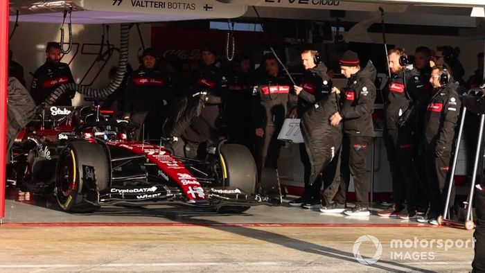 Shakedown de Alfa Romeo con Valtteri Bottas en Barcelona