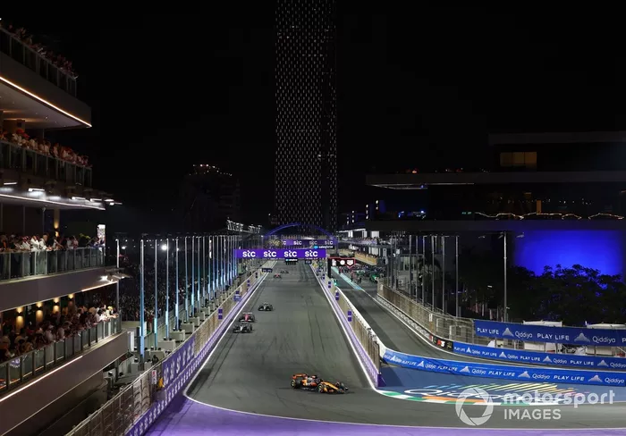 Charles Leclerc, Ferrari, Oscar Piastri, McLaren, George Russell, Mercedes