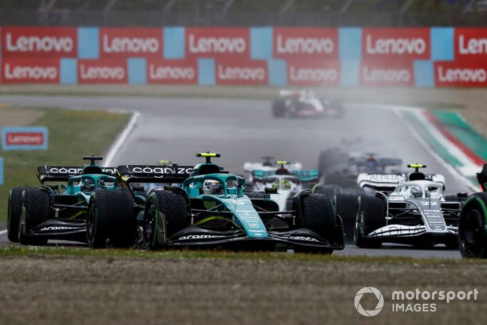 Sebastian Vettel, Aston Martin AMR22, Lance Stroll, Aston Martin AMR22, Yuki Tsunoda, AlphaTauri AT03