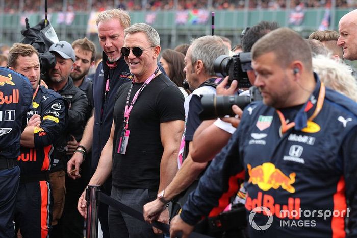 Daniel Craig, actor en la parrilla