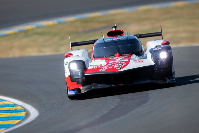 #7 Toyota Gazoo Racing Toyota GR010 - Híbrido de Mike Conway, Kamui Kobayashi, José María López
