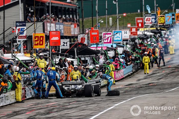 Graham Rahal, Rahal Letterman Lanigan Racing Honda, paradas en boxes