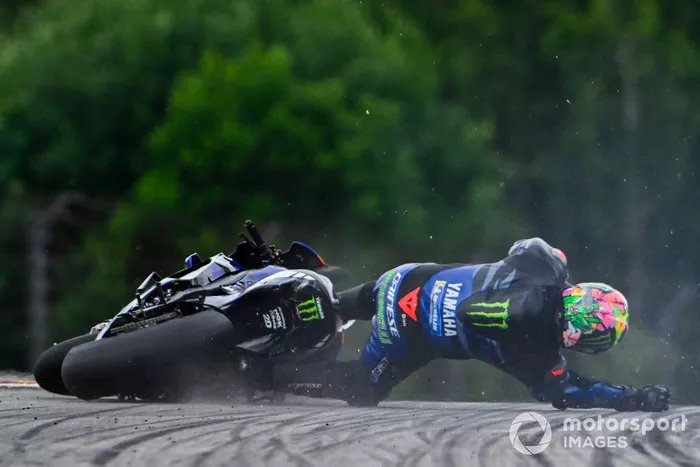 Caída de Franco Morbidelli, Yamaha Factory Racing