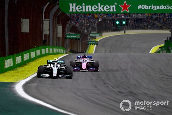 Valtteri Bottas, Mercedes AMG W10, Sergio Perez, Racing Point RP19