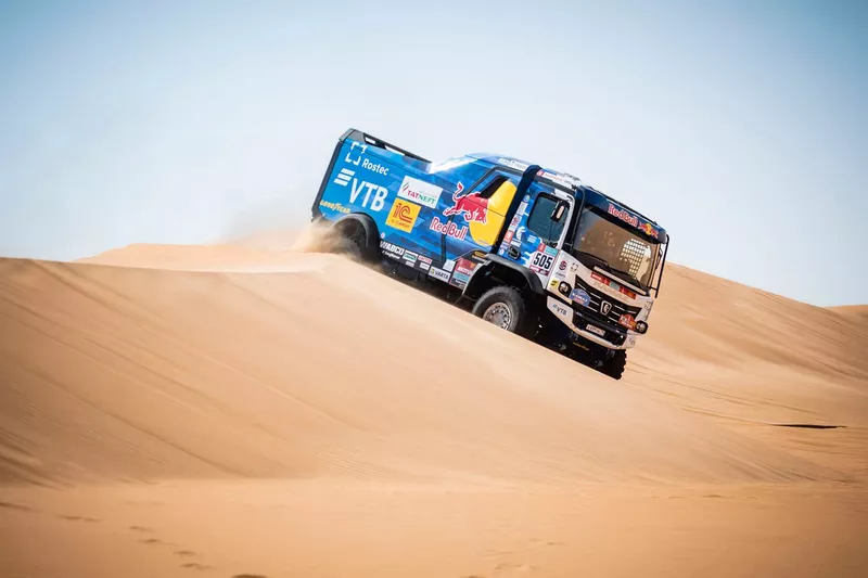 #505 Kamaz - Master: Eduard Nikolaev, Evgenii Iakovlev, Vladimir Rybakov