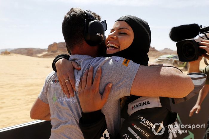 Christine Giampaoli Zonca, Hispano Suiza Xite Energy Team, embraces a member of her team