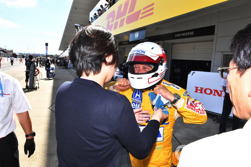 Satoru Nakajima lors des Legends F1 30th Anniversary Lap Demonstration