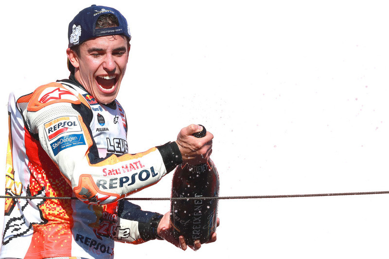 Podio: il vincitore della gara Marc Marquez, Repsol Honda Team
