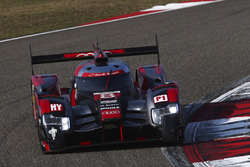 #8 Audi Sport Team Joest Audi R18 e-tron quattro: Lucas di Grassi, Loic Duval, Oliver Jarvis