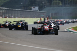 Start van de race, Lance Stroll, Prema Powerteam Dallara F312 Mercedes-Benz leidt