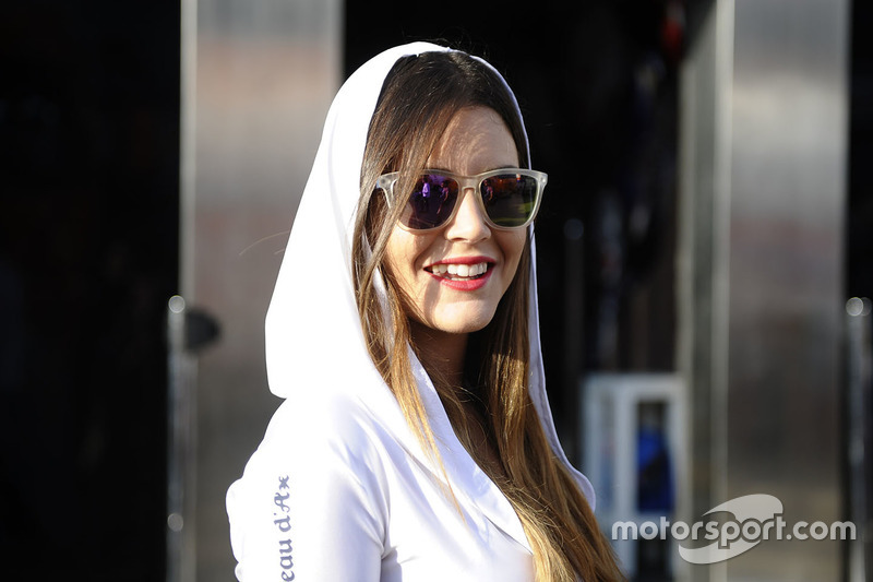 Grid girl Avintia Racing