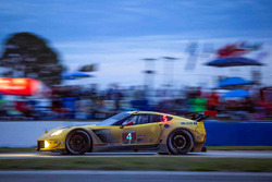 #4 Corvette Racing Chevrolet Corvette C7.R: Олівер Гавін, Томмі Мілнер, Марсель Фесслер