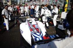 Felipe Massa, Williams FW38, arriveert op de startopstelling