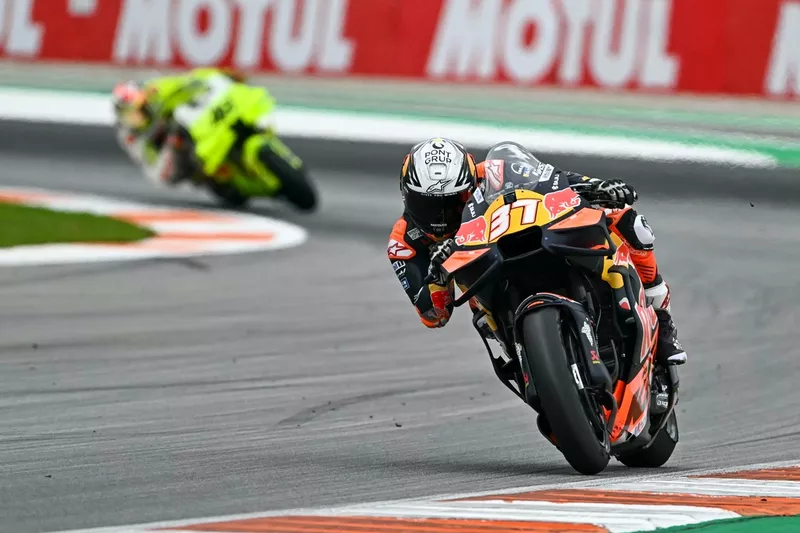 Pedro Acosta, Red Bull KTM Factory Racing, Fabio Di Giannantonio, VR46 Racing Team