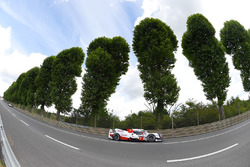 #7 Toyota Gazoo Racing Toyota TS050 Hybrid: Майк Конвей, Камуі Кобаясі, Стефан Сарразан