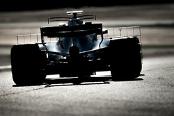 Льюіс Хемілтон, Mercedes AMG F1 W08 із випробувальним обладнанням