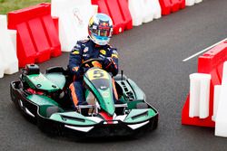 Daniel Ricciardo, Red Bull Racing, en un kart
