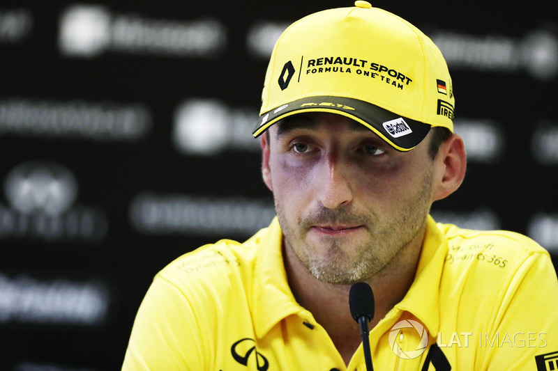 Sem contar que, como ela ainda não pode depender totalmente do jovem Lance Stroll, caberia a Kubica conquistar os melhores resultados. Não seria o ideal retornar nessas circunstâncias após seis anos afastado do esporte.