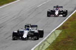Felipe Massa, Williams FW40, Sergio Perez, Sahara Force India F1 VJM10