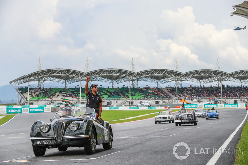 Daniel Ricciardo, Red Bull Racing on the drivers parade