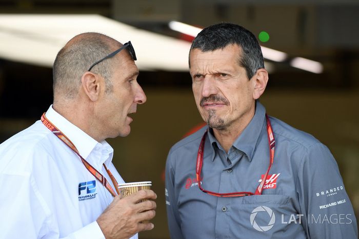 Bruno Michel y Guenther Steiner, Haas F1 Team Principal