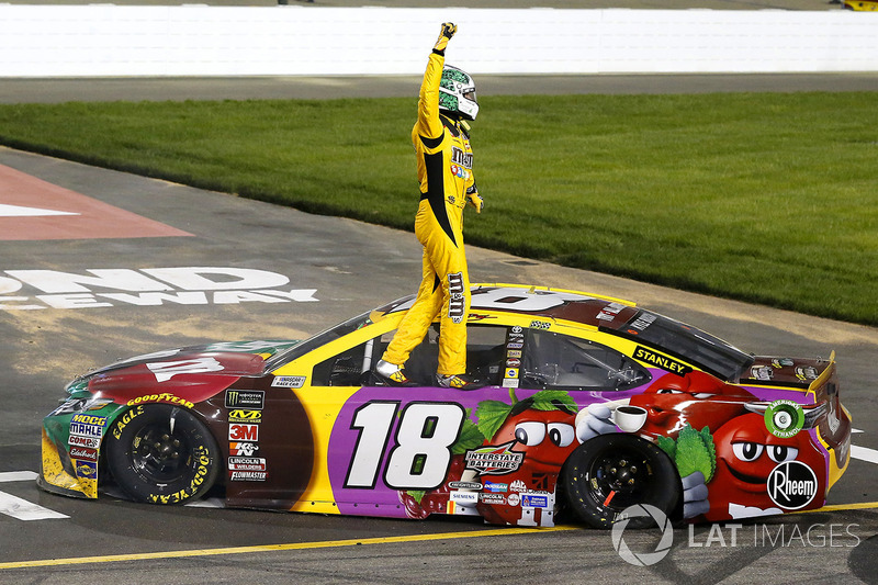 1. Kyle Busch, Joe Gibbs Racing, Toyota Camry M&M's