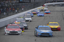 Kevin Harvick, Stewart-Haas Racing, Ford Fusion Busch Beer, Paul Menard, Wood Brothers Racing, Ford Fusion Motorcraft / Quick Lane Tire & Auto Center, Joey Logano, Team Penske, Ford Fusion Shell Pennzoil