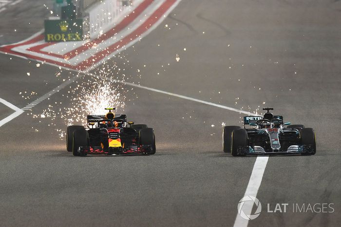 Max Verstappen, Red Bull Racing RB14 y Lewis Hamilton, Mercedes-AMG F1 W09 EQ Power 