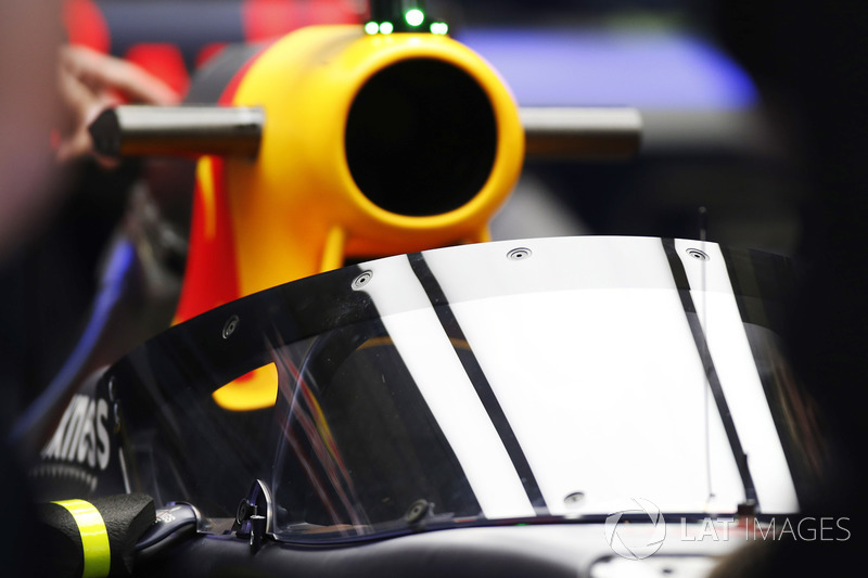 Daniel Ricciardo, Red Bull Racing RB12, aeroscreen ile