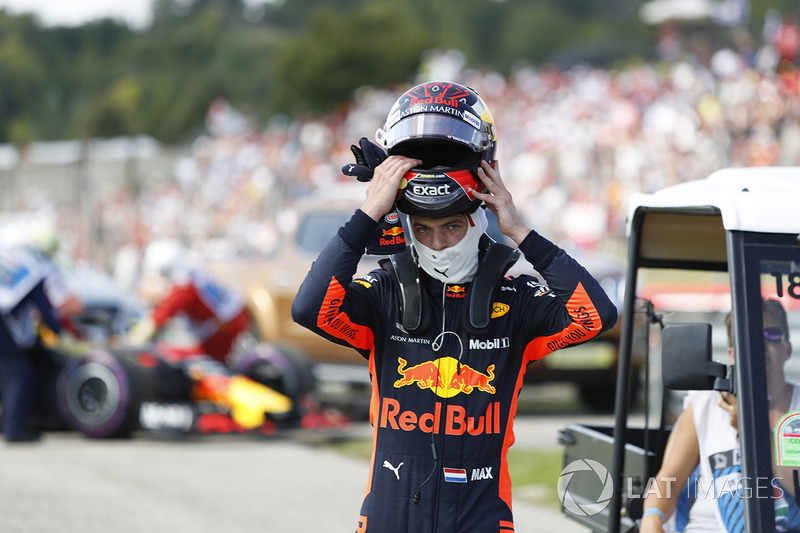 Max Verstappen, Red Bull Racing a abandonné