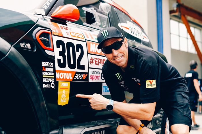 #302 X-Raid Team Mini: Nani Roma