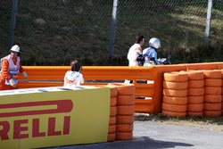 Fernando Alonso, McLaren MCL32 s'arrête en piste