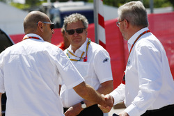 Ross Brawn, Managing Director of Motorsports, FOM, meets some officials